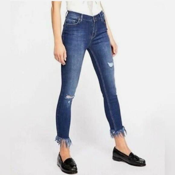 Free People Denim - Free People Great Heights Frayed Skinny Jeans Size 26